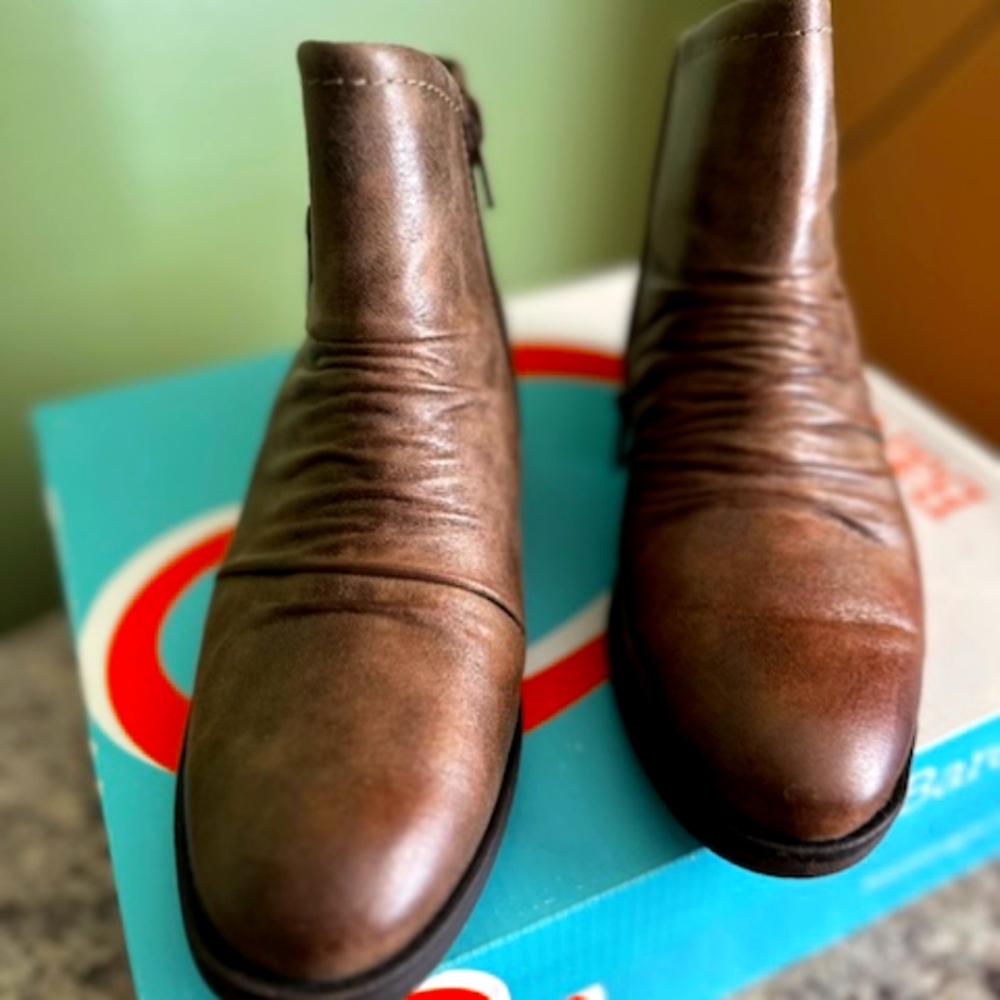Woman boots